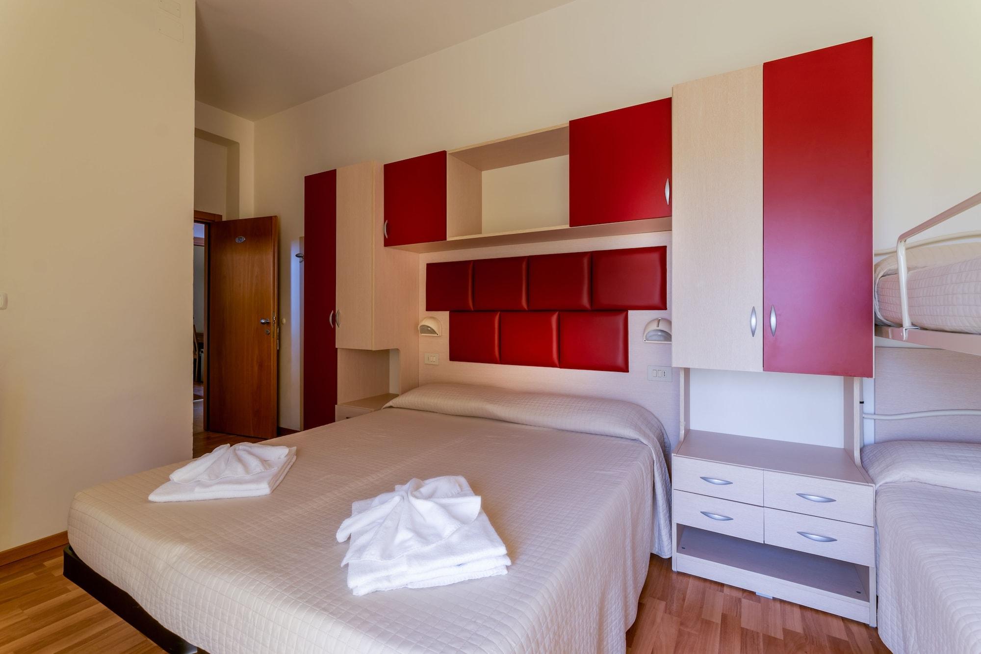 Hotel Stresa Римини Екстериор снимка