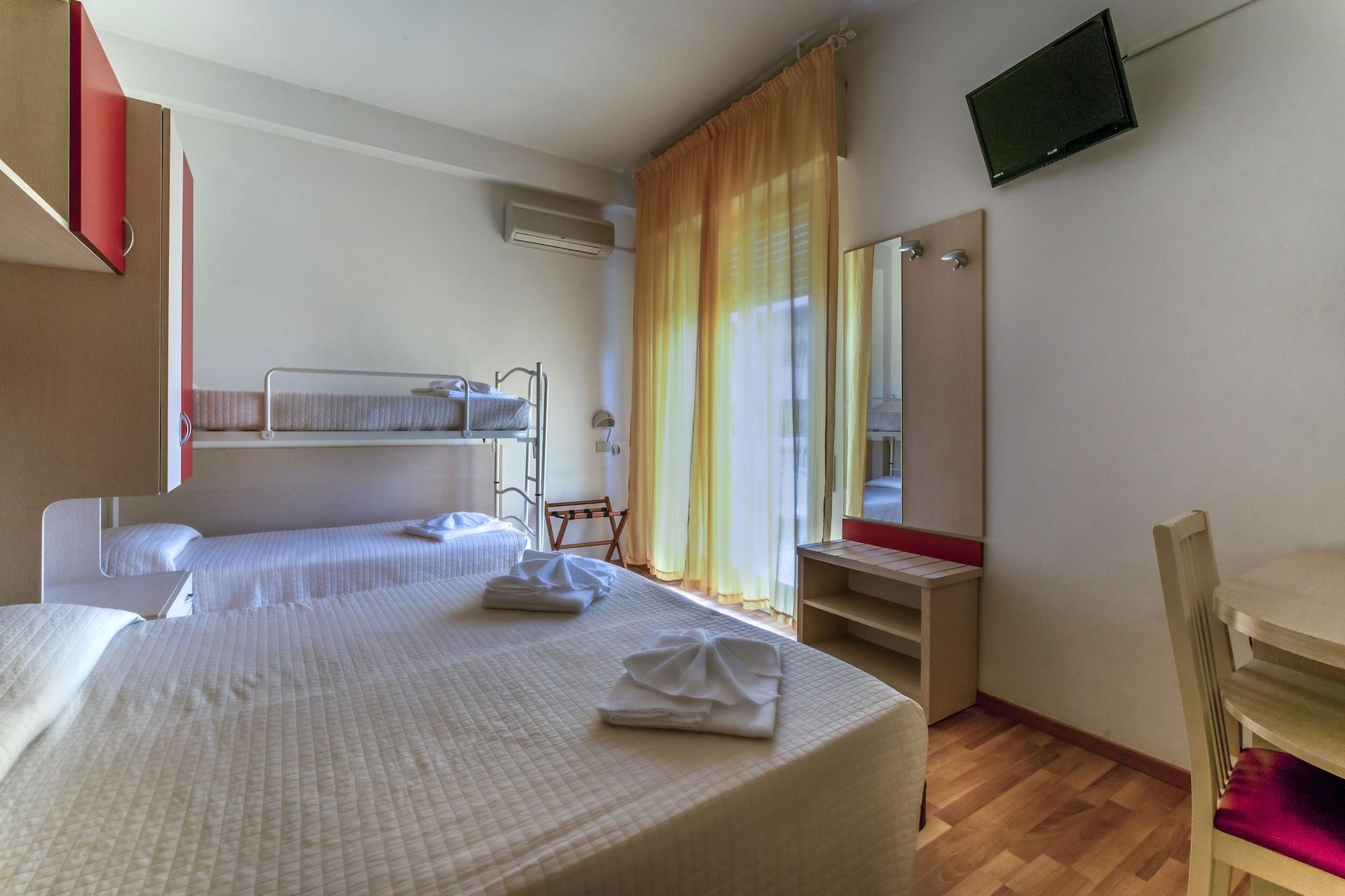 Hotel Stresa Римини Екстериор снимка